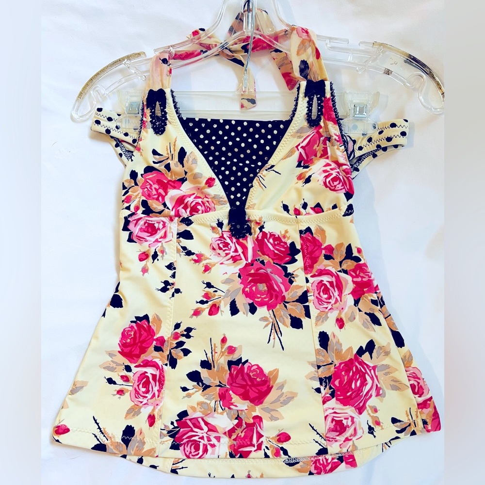 Betsey Johnson 2-pc swimsuit